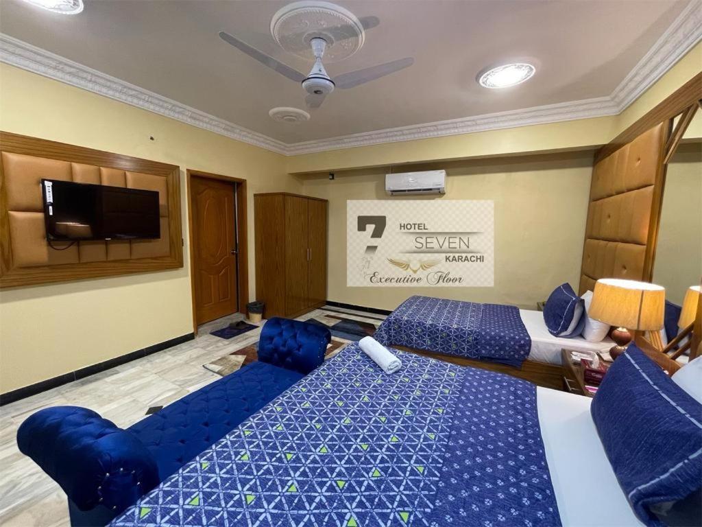 Hotel Seven 7 Karachi Buitenkant foto