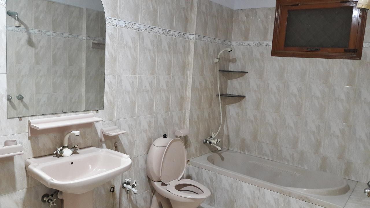 Hotel Seven 7 Karachi Buitenkant foto